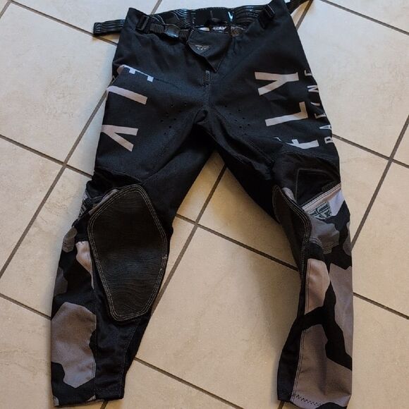 Fly Racing Kinetic Riding Pants MX Gear ATV Motocross unisex Adult Size 28 - Picture 3 of 12